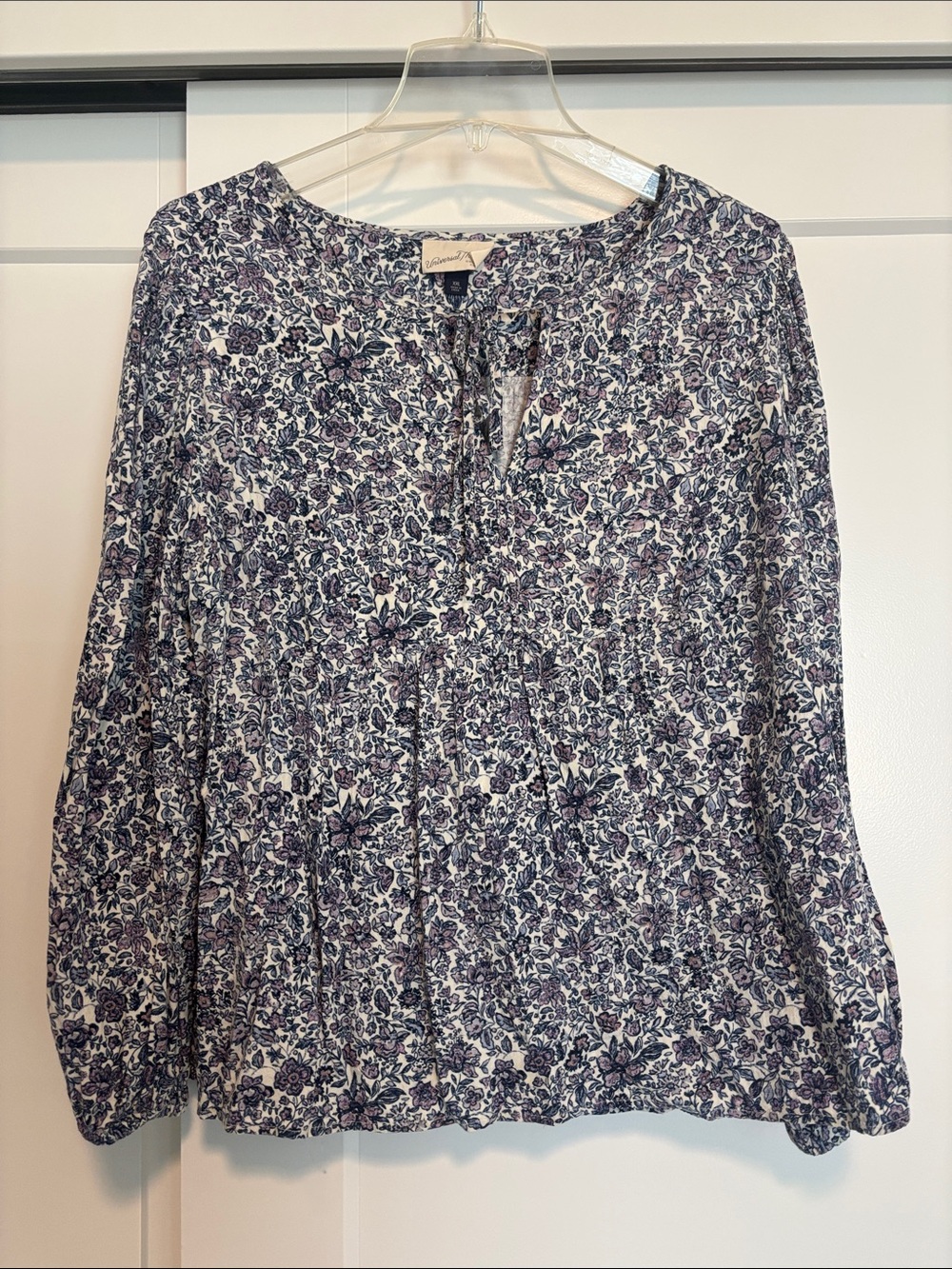 Universal Thread Floral Peasant Blouse in Purple and White